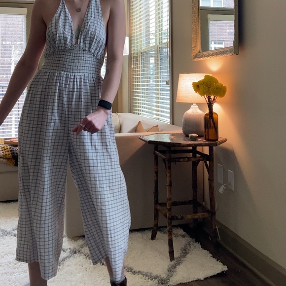 Urban Outfitters halter jumpsuit/romper - Picture 3 of 3